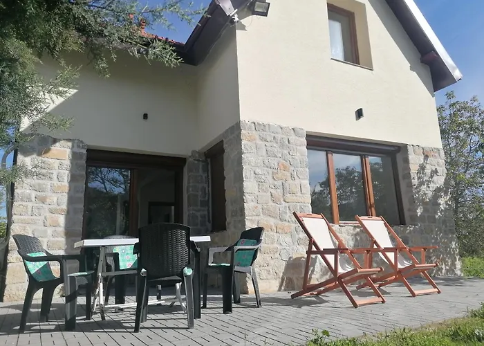 Pelister Riverside Villa